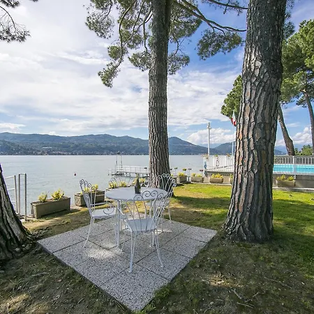 Residenza Ludovica By The Lejlighed Angera